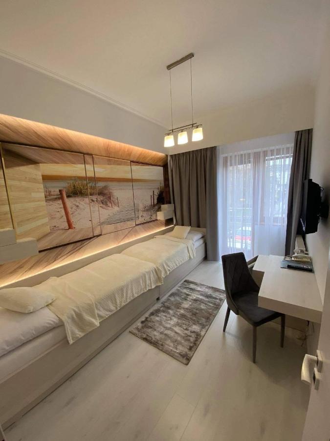 ברדיוב Hotel Artin מראה חיצוני תמונה