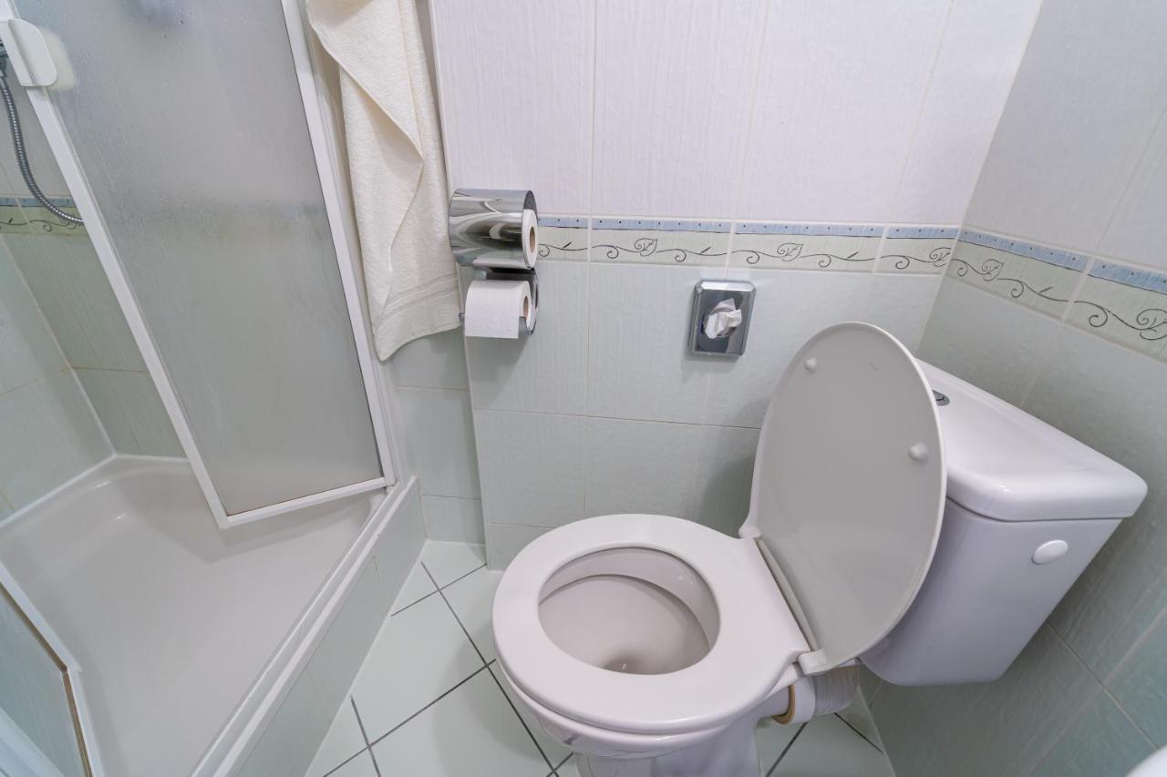 ברדיוב Hotel Artin מראה חיצוני תמונה