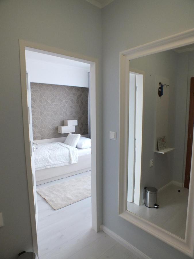 ברדיוב Hotel Artin מראה חיצוני תמונה